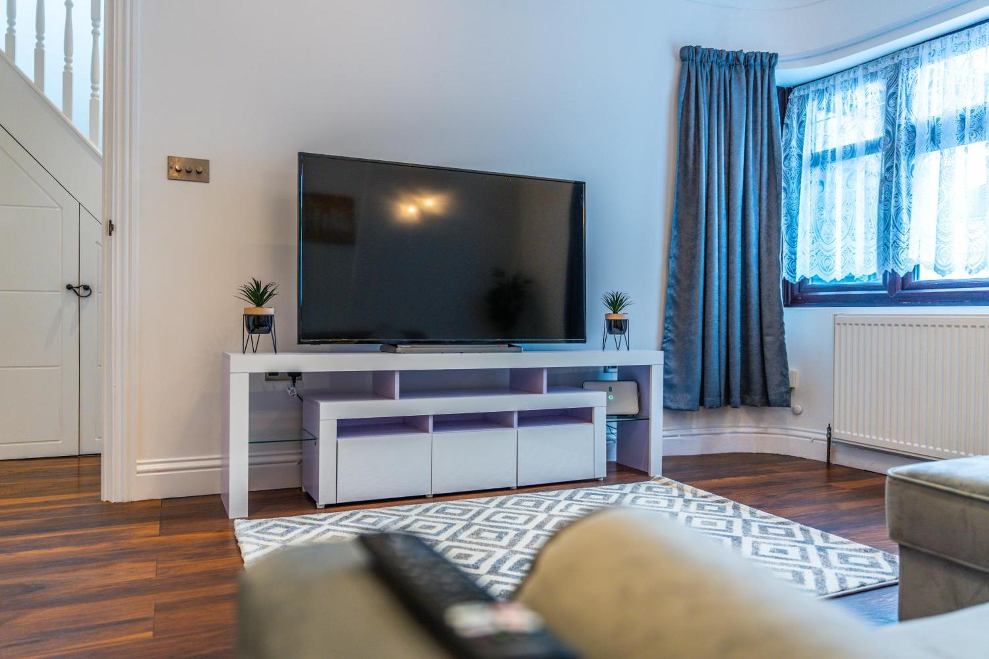 Modern Spacious 4 Bed Hayes Home With Free Parking Exterior foto